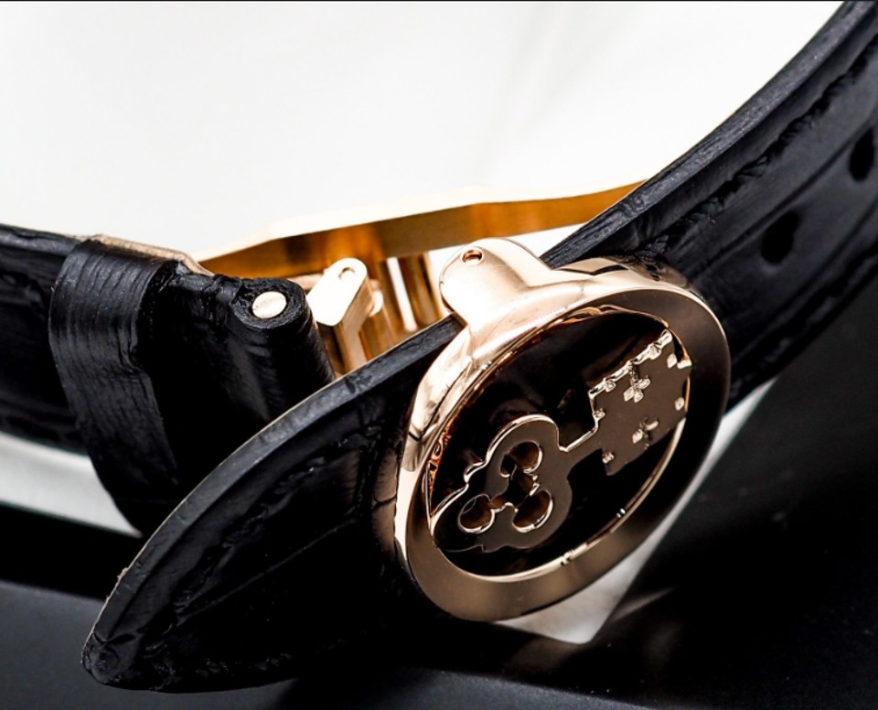 Golden Bridges 43 18K Rose Gold