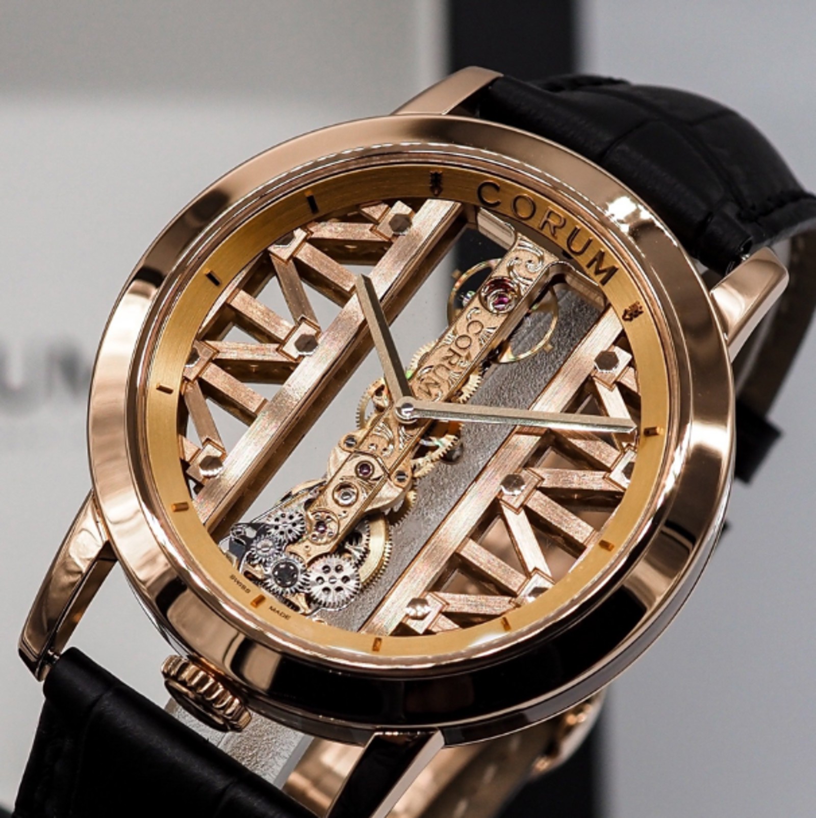 Golden Bridges 43 18K Rose Gold