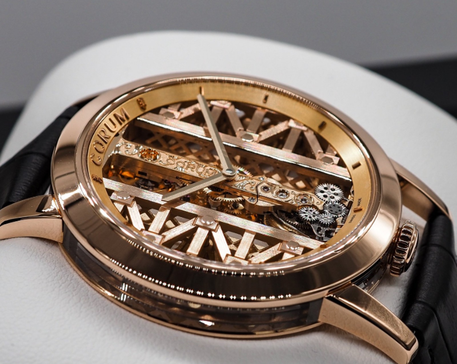 Golden Bridges 43 18K Rose Gold