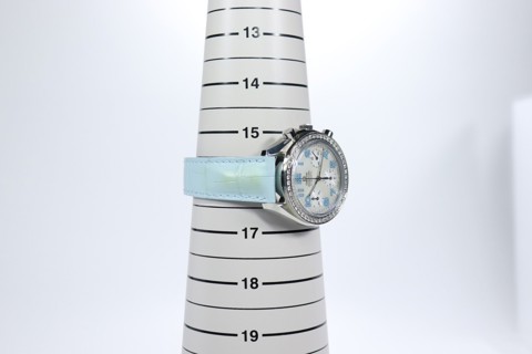 OMEGA Speedmaster Ladies’ Chronograph, MOP Dial - 3