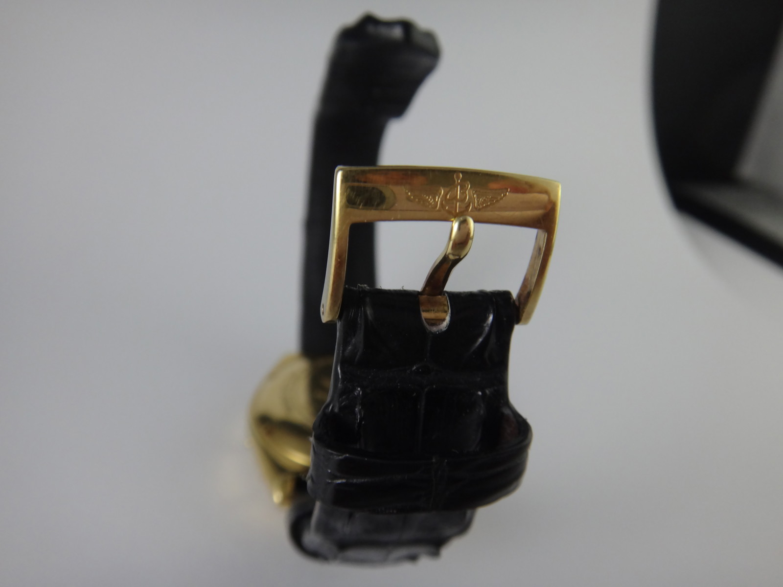 BREITLING – 18K SOLID GOLD CHRONOGRAPH