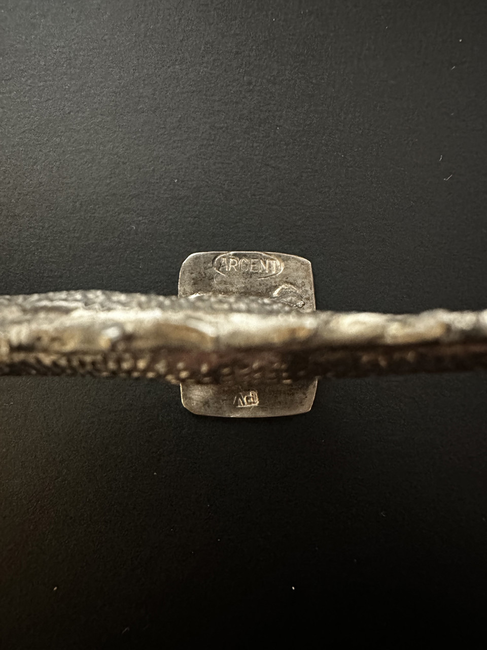 Stříbrný set dekorativních draků