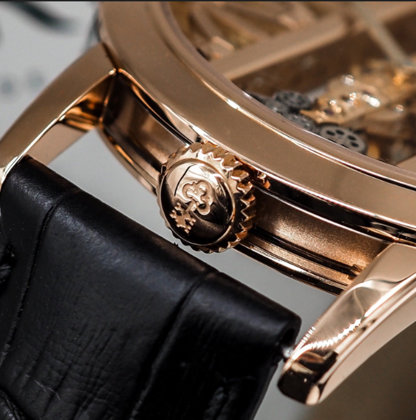 Golden Bridges 43 18K Rose Gold