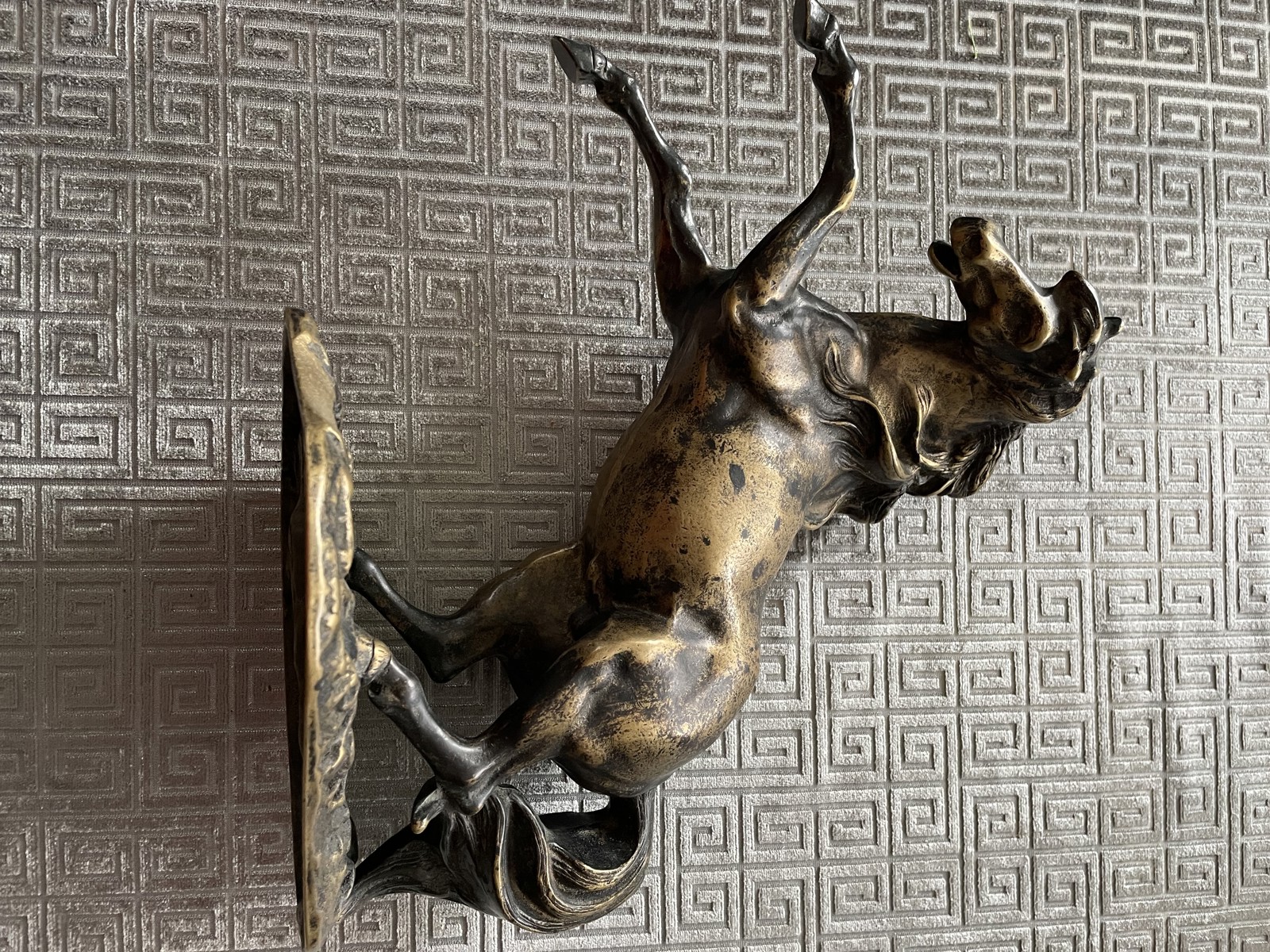 Beautiful bronze horse statue from the workshop of F.C. Woerffel, marked, turn of the 19th-20th century