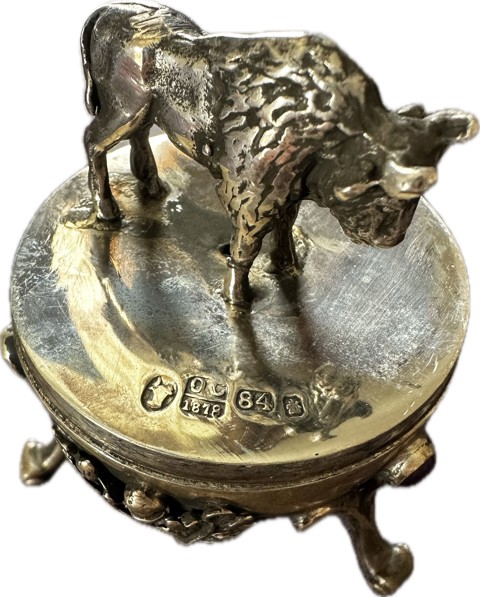Russian silver egg featuring a wolf and a bull - 3