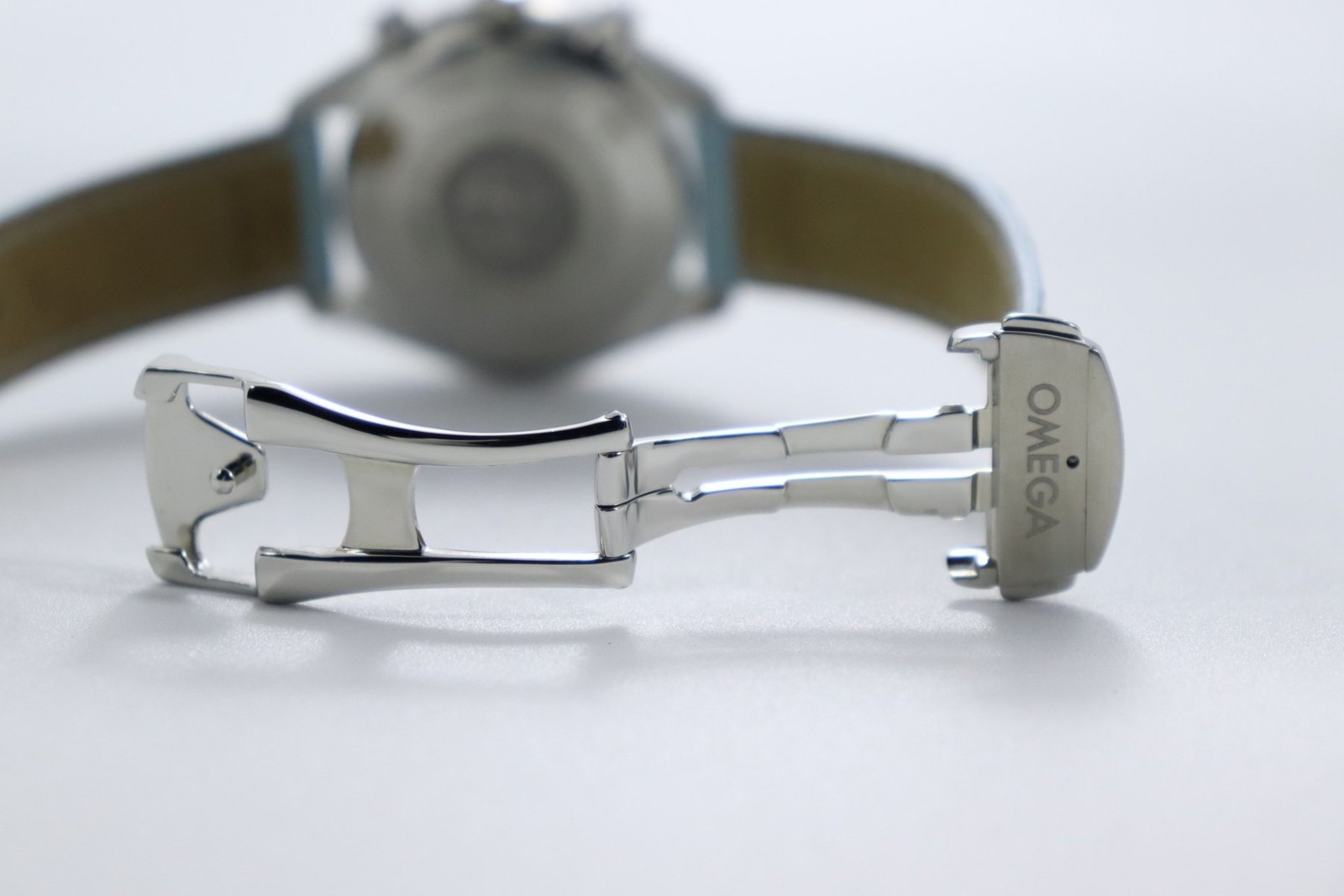 OMEGA Speedmaster Ladies’ Chronograph, MOP Dial